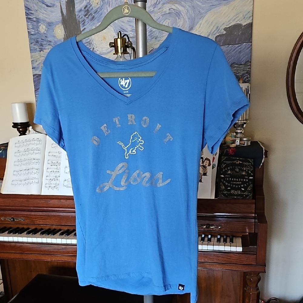 Women's Detroit Lions V-Neck Tee - 47